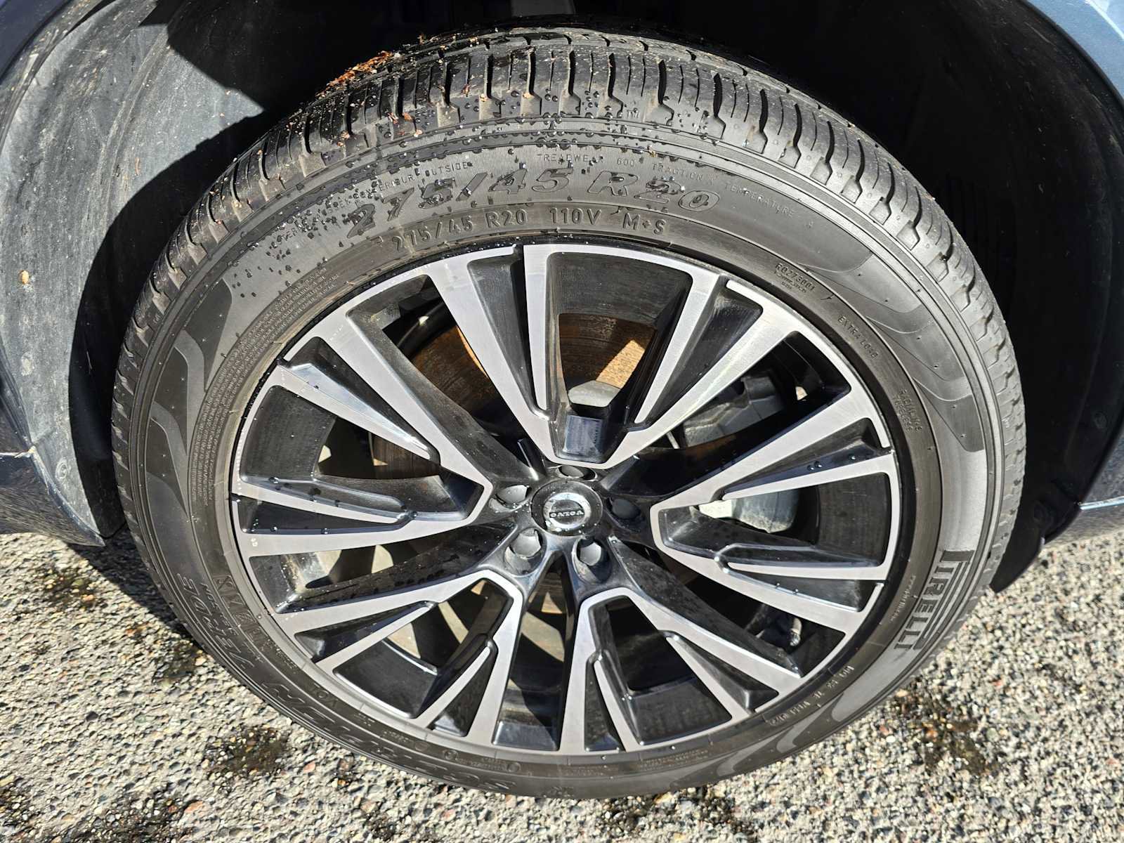 Certified 2024 Volvo XC90 T8 Plus w/ Protection Package Premier image 9