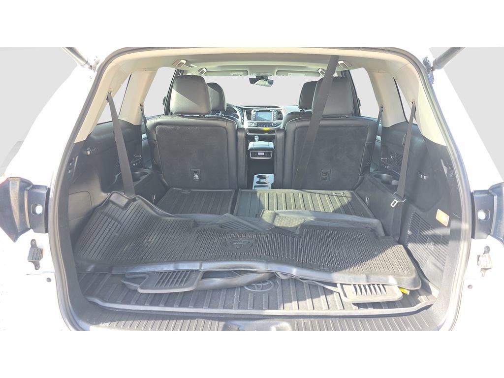 Used 2019 Toyota Highlander XLE AWD/4WD image 9