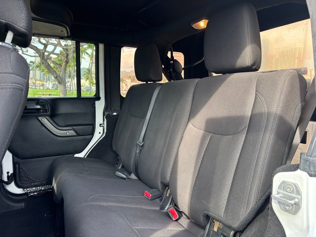 Used 2018 Jeep Wrangler Unlimited Sport S AWD/4WD image 10