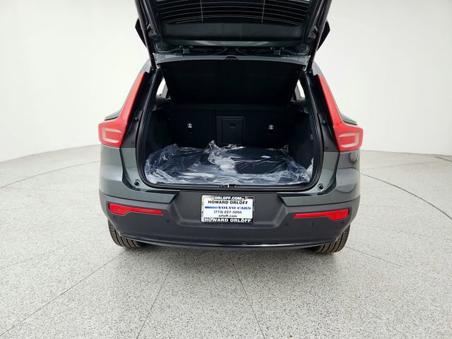 New 2026 Volvo XC40 B5 Ultra w/ Climate Package image 15