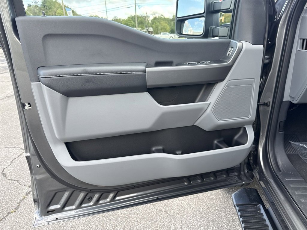 New 2026 Ford F350 XL image 19