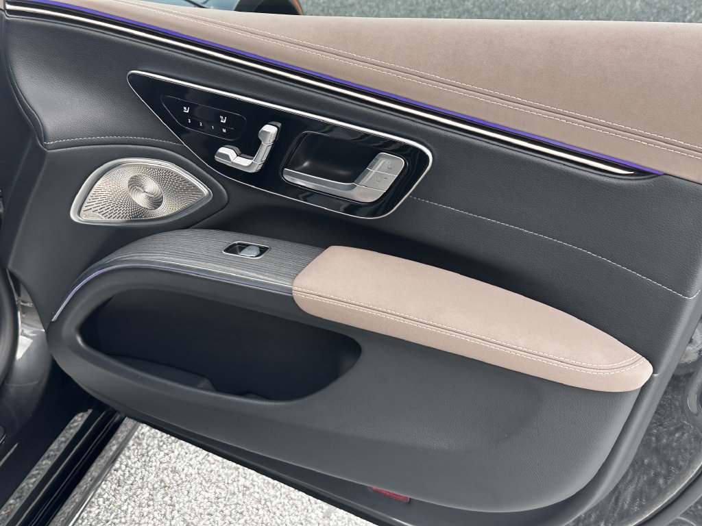 Certified 2023 Mercedes-Benz EQS 580 4MATIC Sedan image 16