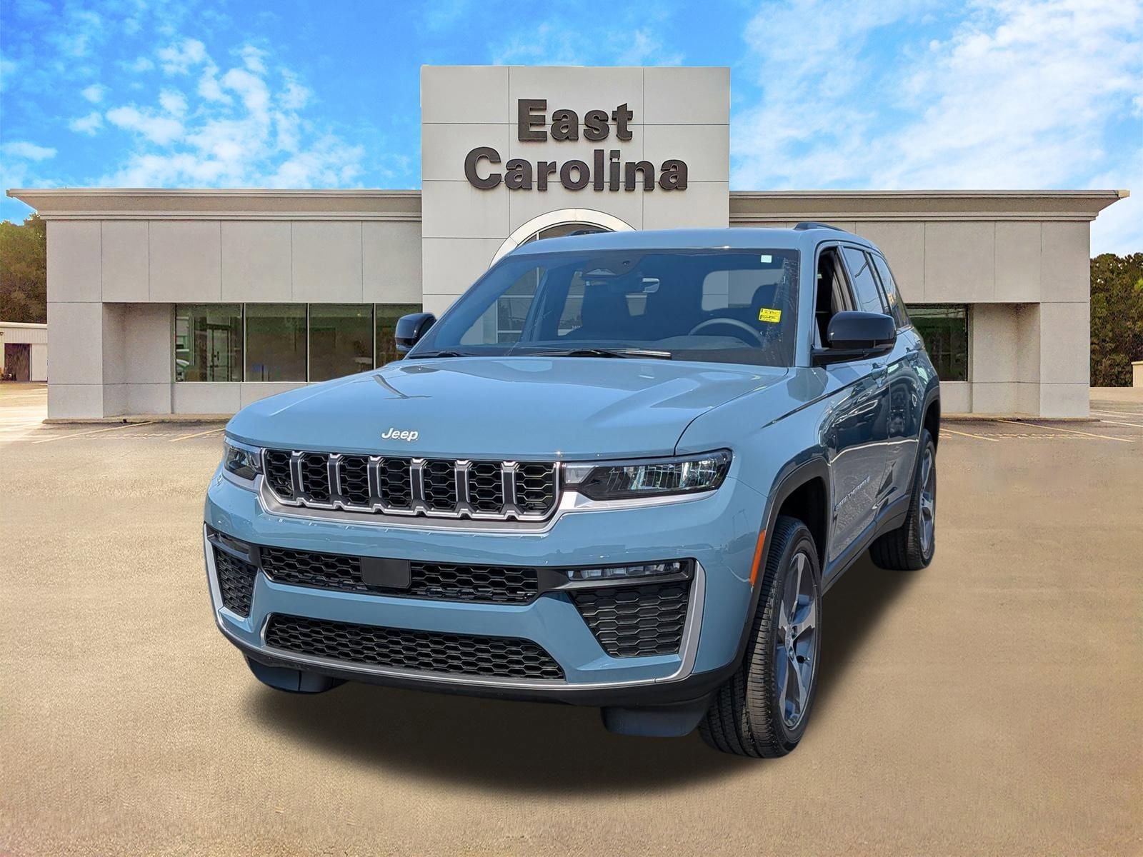 New 2026 Jeep Grand Cherokee Limited RWD image 7