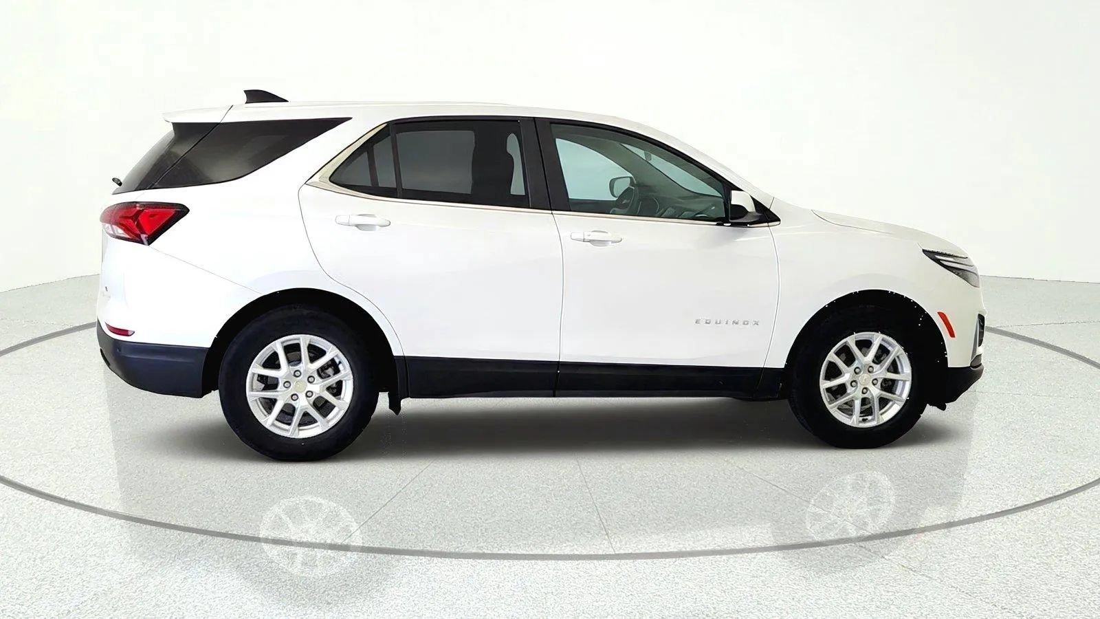 Used 2022 Chevrolet Equinox LT FWD image 6