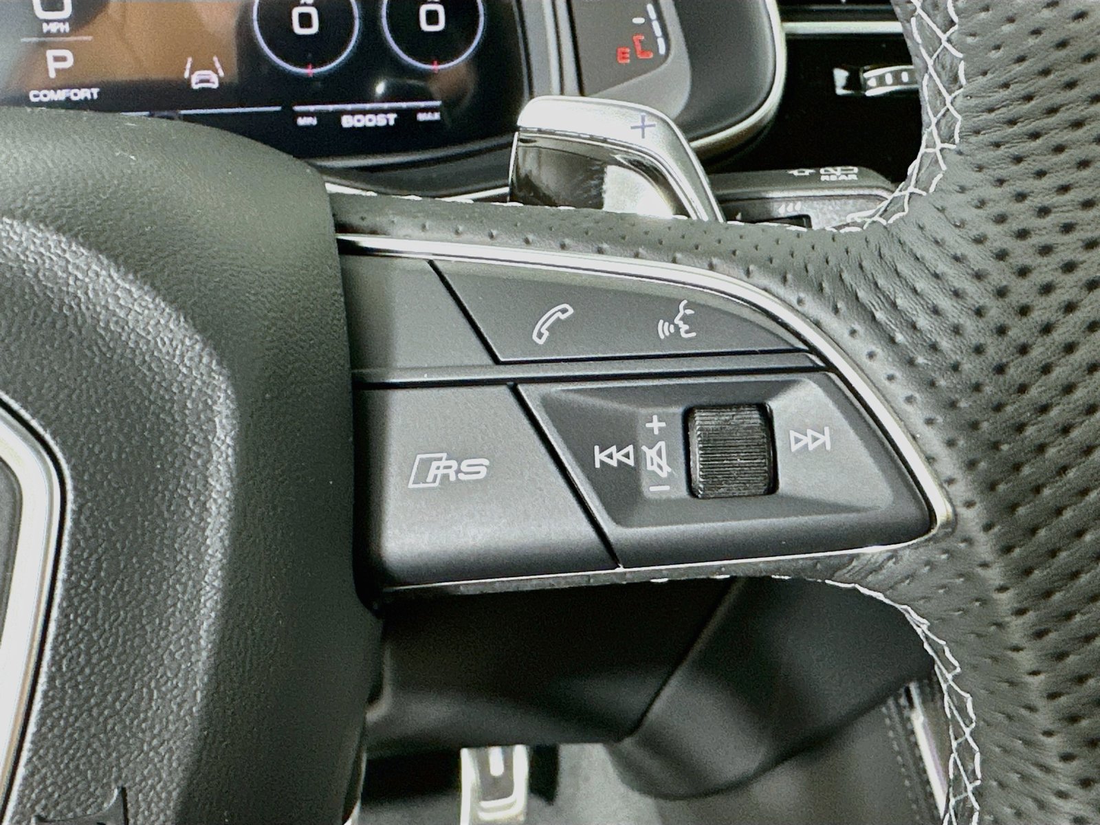 New 2027 Audi RS Q8 performance AWD/4WD image 19