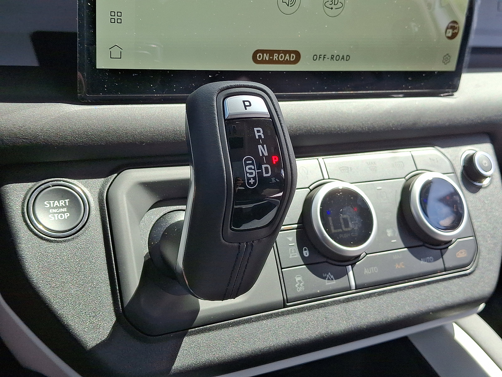 New 2025 Land Rover Defender 110 S image 11