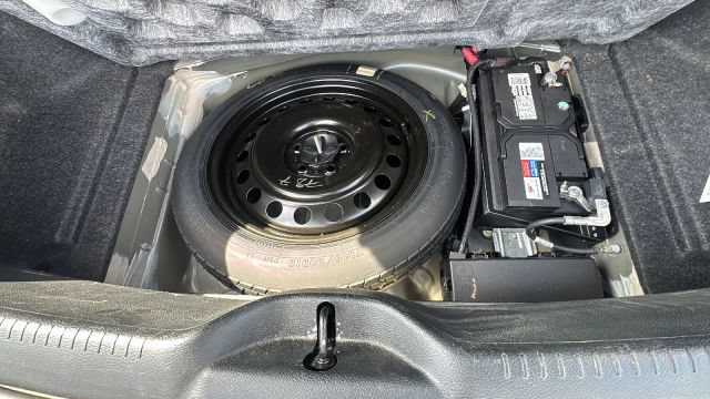 Used 2018 Chrysler 300 S w/ 300S Premium Group RWD image 18