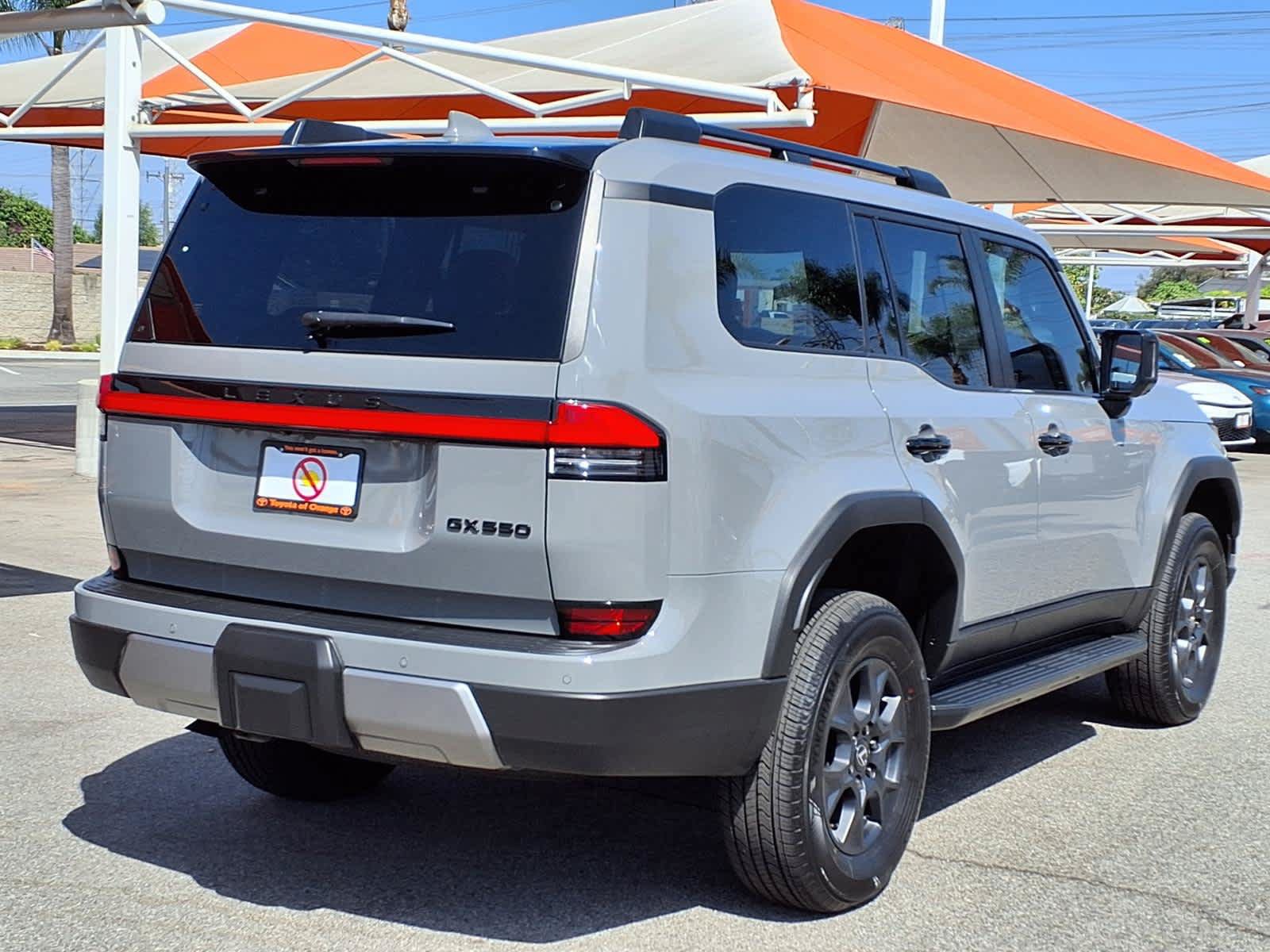 Used 2025 Lexus GX 550 AWD/4WD image 6
