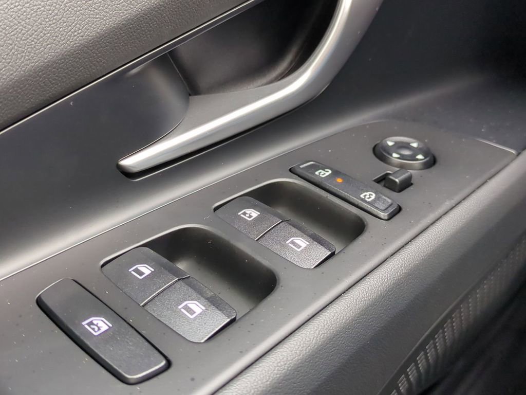 New 2026 Hyundai Elantra Limited image 30