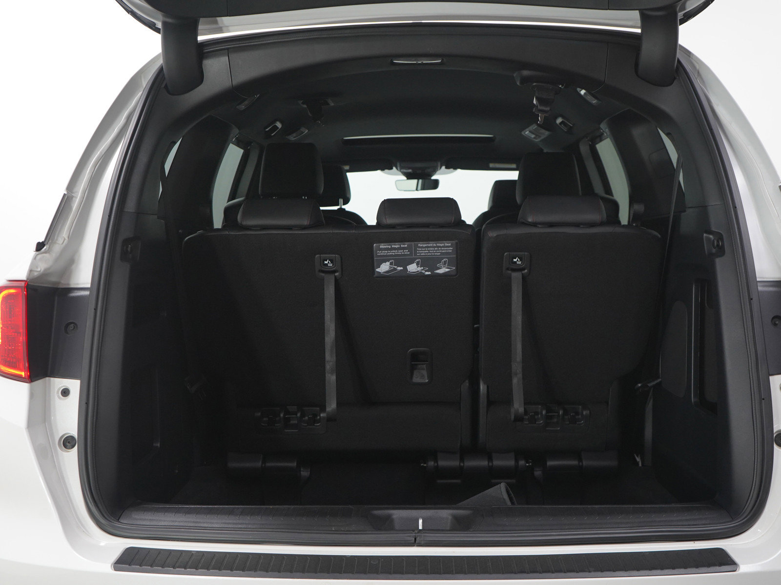 Used 2023 Honda Odyssey Sport image 18