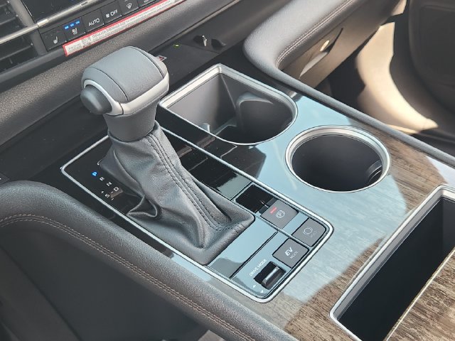 New 2026 Toyota Sienna Limited FWD image 16