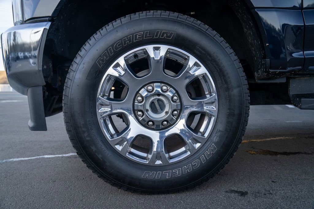 Used 2022 Ford F250 Lariat w/ Chrome Package image 2