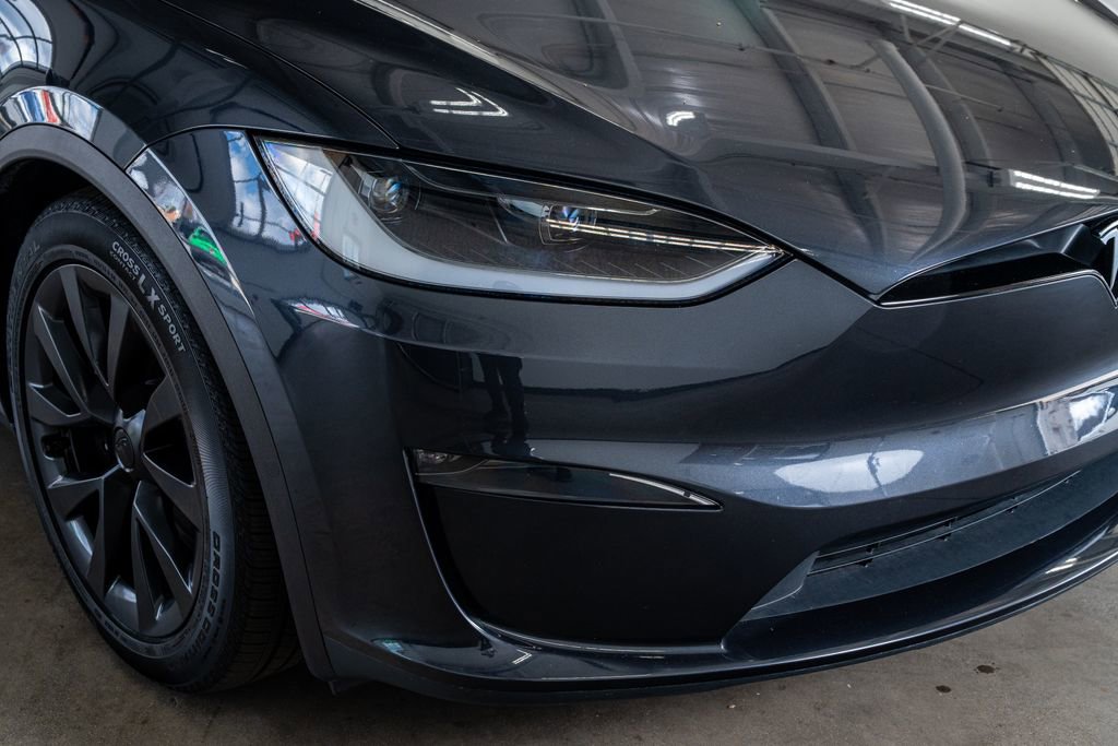Used 2024 Tesla Model X image 18