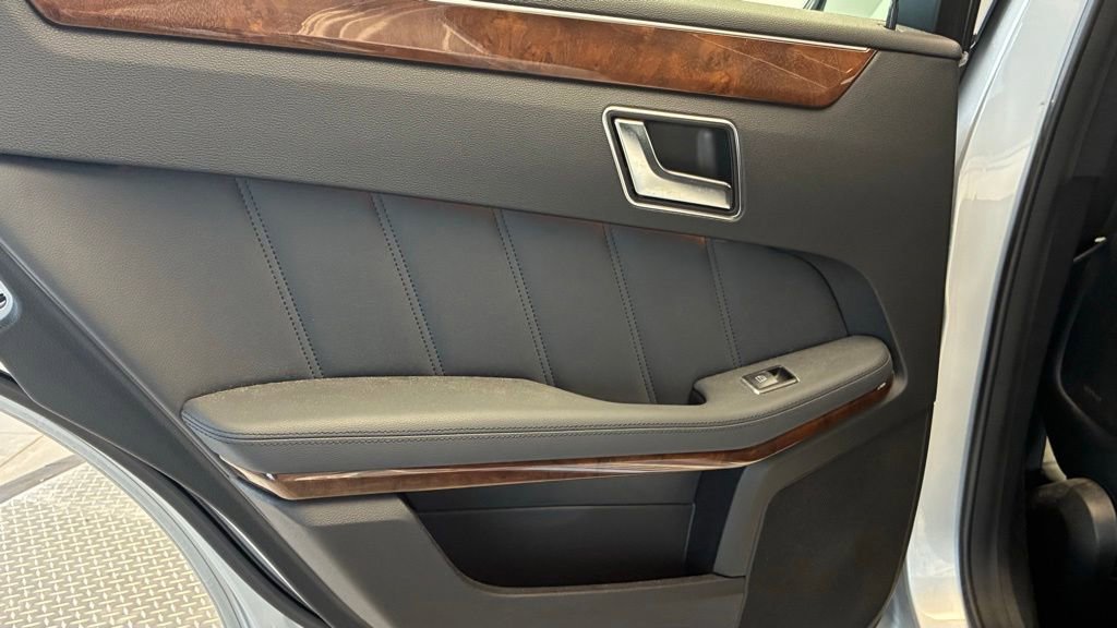 Used 2012 Mercedes-Benz E 350 Sedan image 23