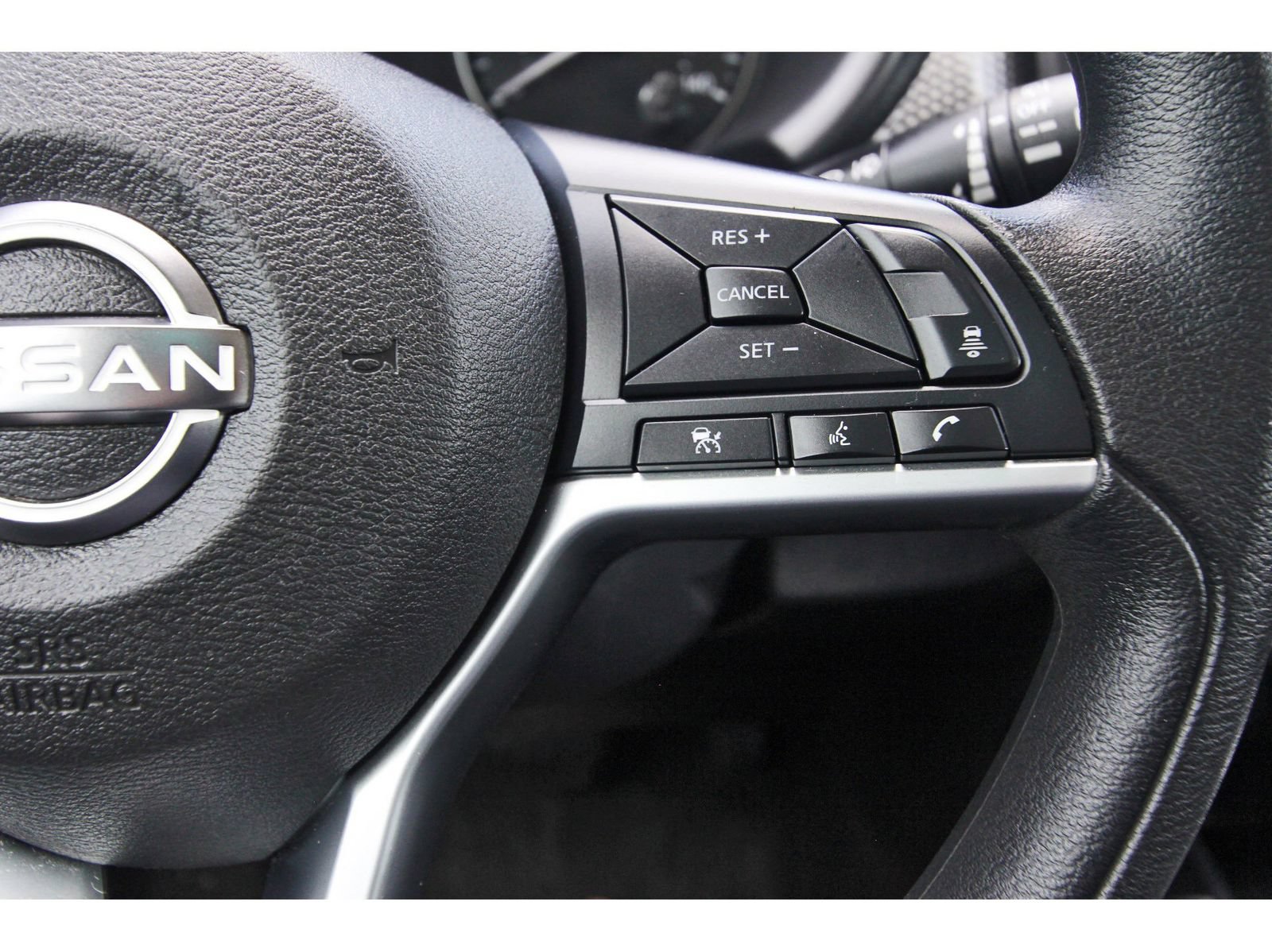 Certified 2023 Nissan Kicks SV FWD image 19