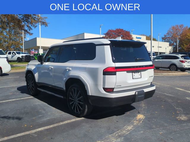 Used 2024 Lexus GX 550 image 3