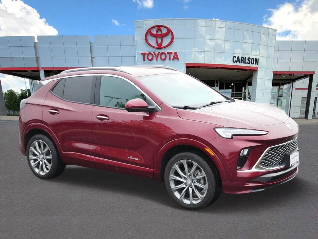 Used 2025 Buick Encore GX Avenir w/ Avenir Convenience Package AWD/4WD image 2