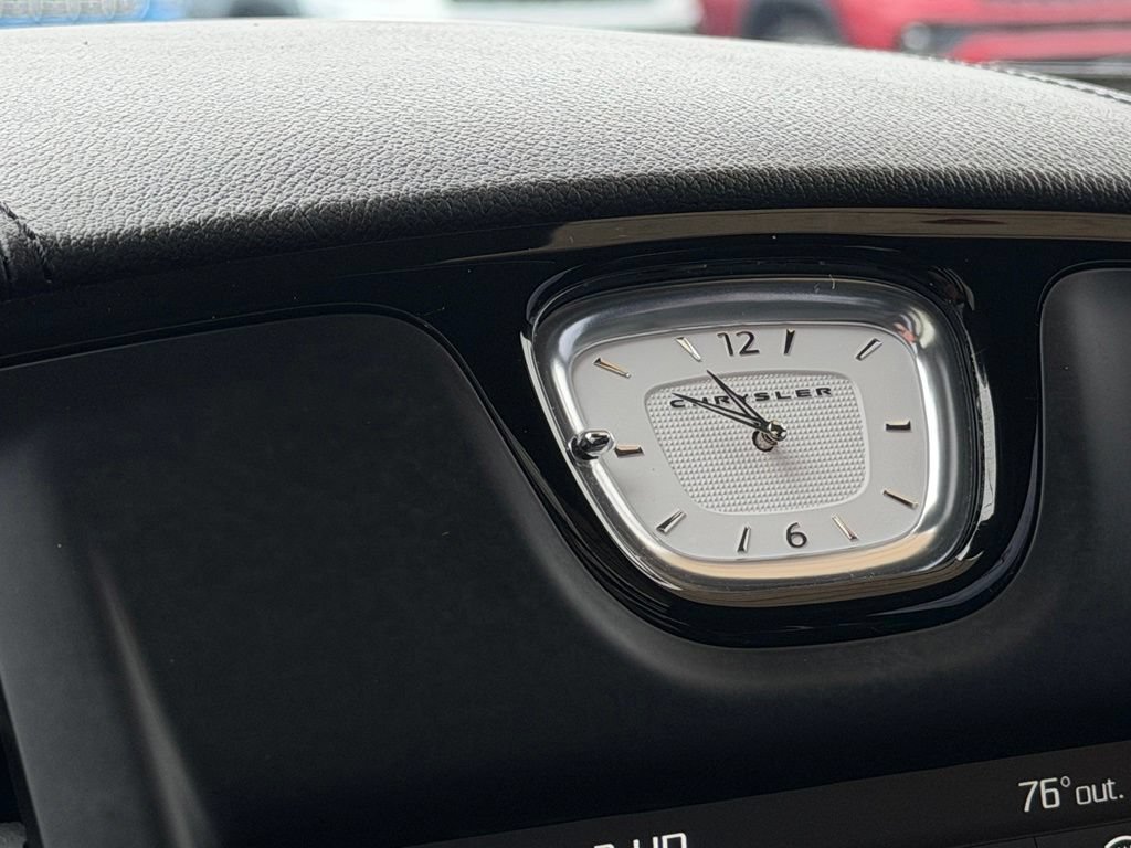 Used 2023 Chrysler 300 C RWD image 24