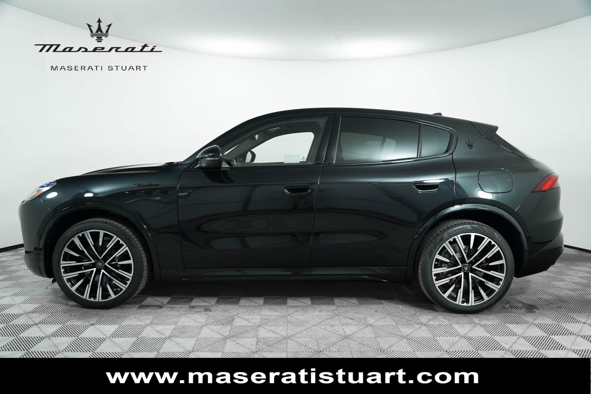 New 2025 Maserati Grecale Modena AWD/4WD image 4