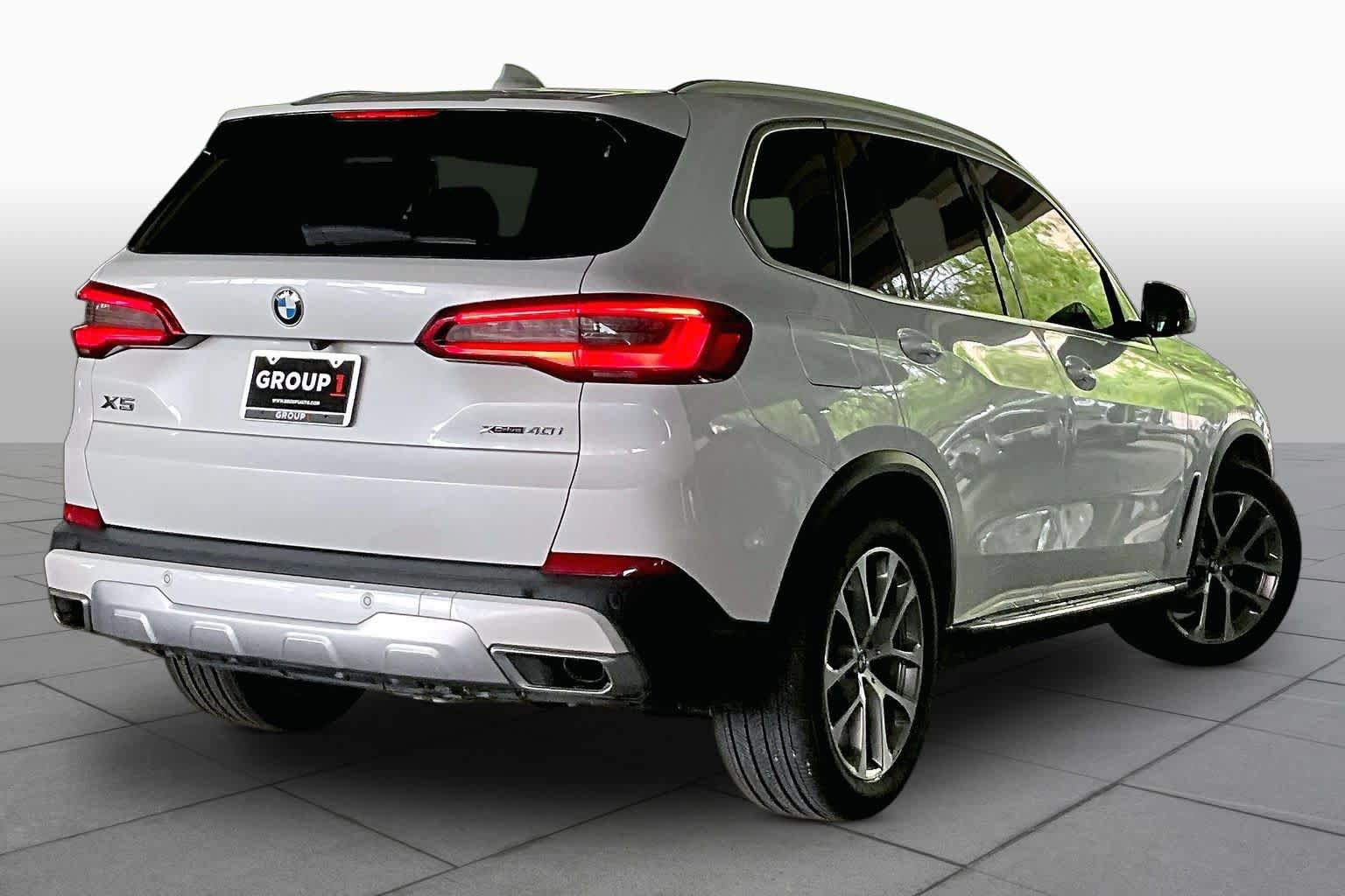 Used 2019 BMW X5 xDrive40i w/ Executive Package AWD/4WD image 12