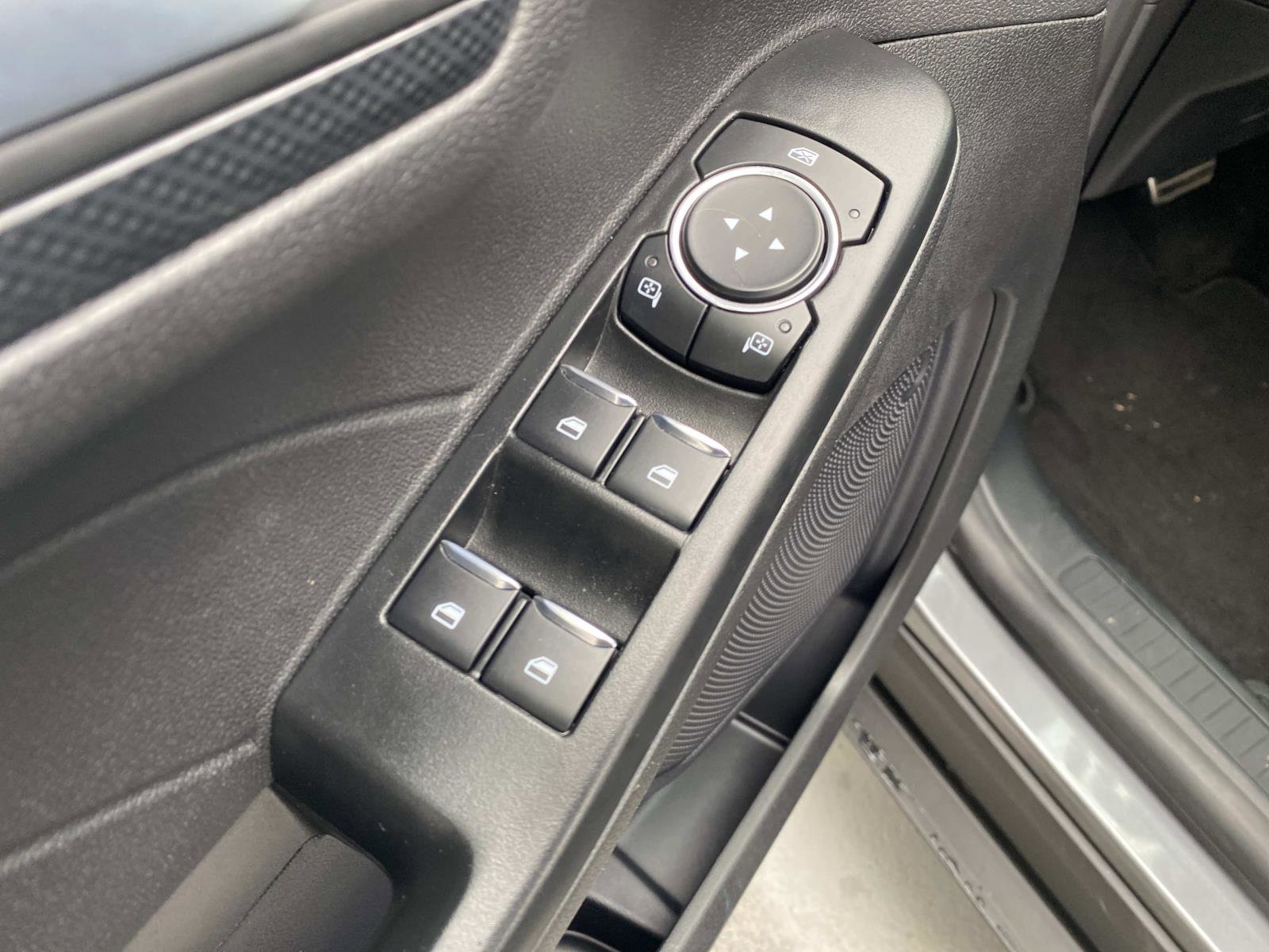 Used 2024 Ford Escape ST-Line w/ Tech Pack #1 image 18