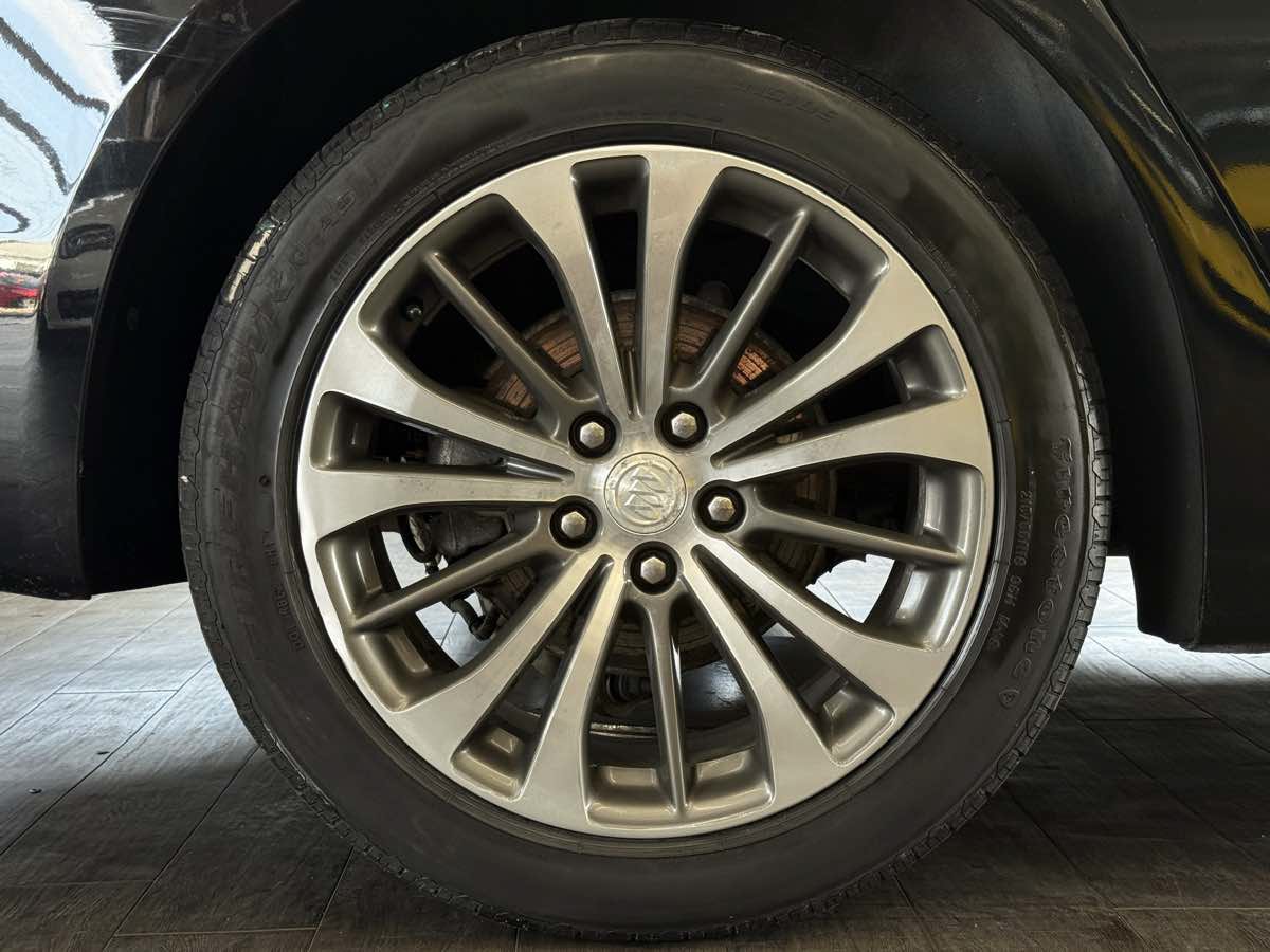 Used 2017 Buick LaCrosse Premium FWD image 24