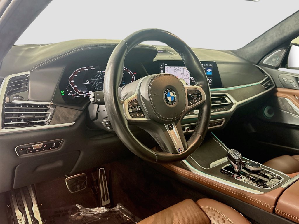 Used 2021 BMW X7 M50i w/ Dynamic Handling Package AWD/4WD image 12