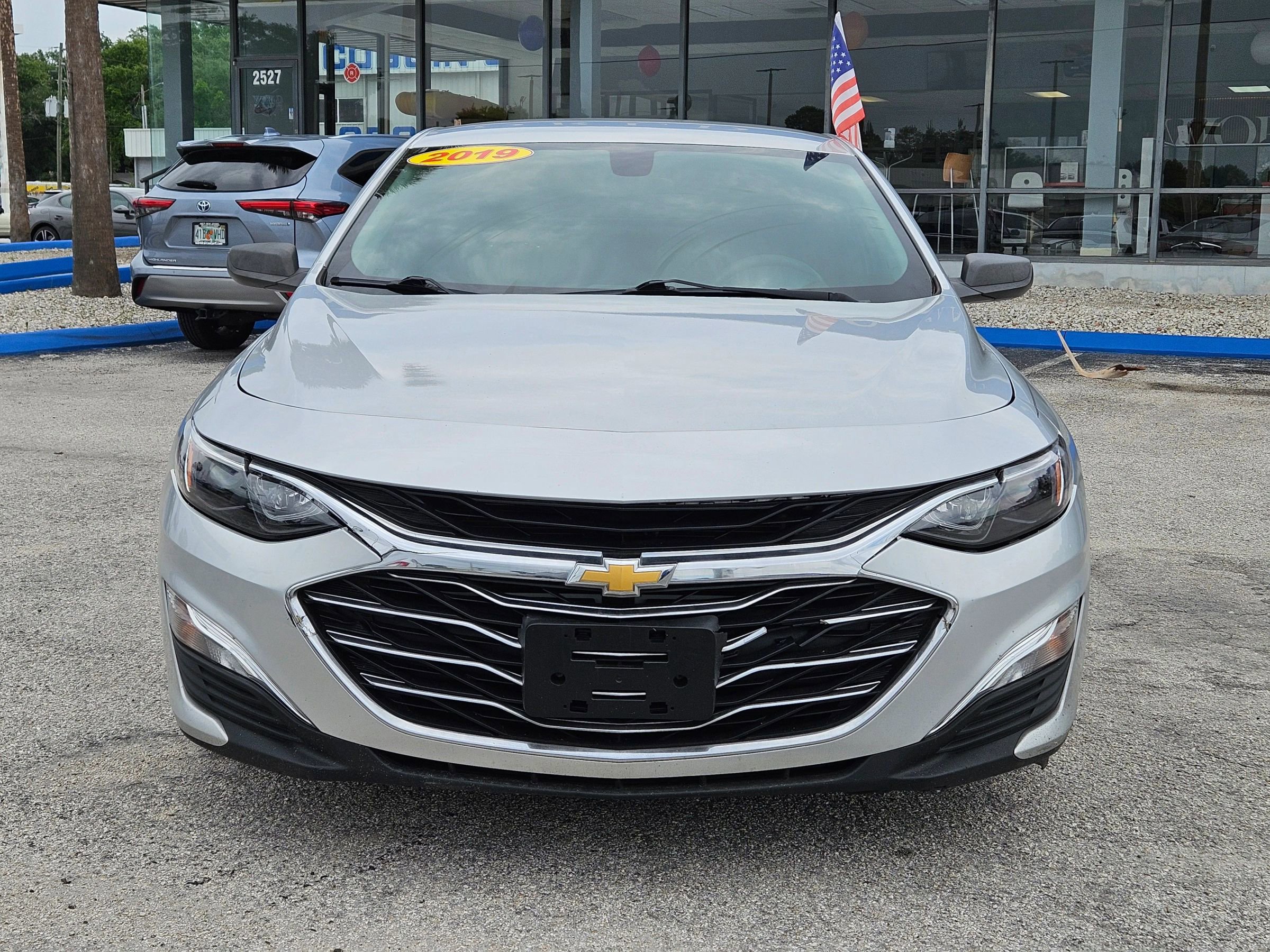 Used 2019 Chevrolet Malibu LS FWD image 3