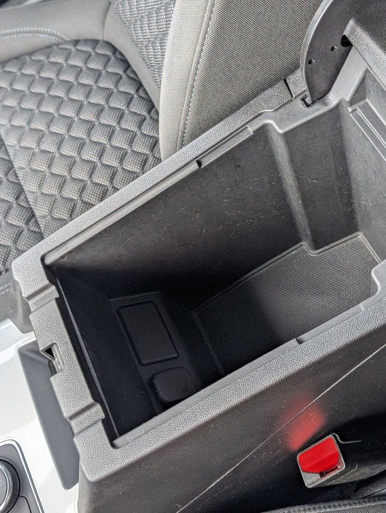 Used 2019 Chevrolet Blazer LT image 34