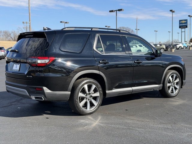Used 2023 Honda Pilot Elite image 7