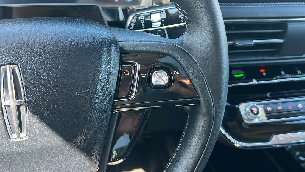 Used 2025 Lincoln Corsair Grand Touring w/ Equipment Group 302A image 18