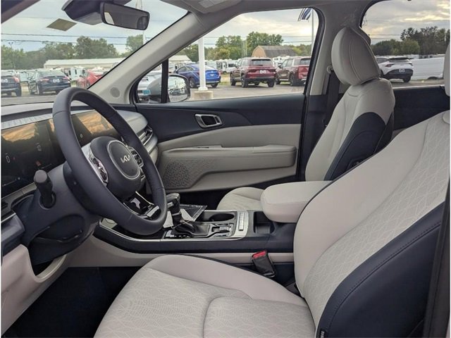 New 2026 Kia Carnival EX image 11