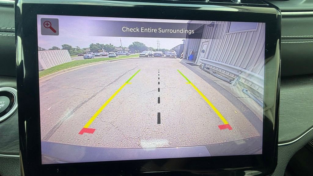 Certified 2022 Jeep Grand Cherokee L Overland w/ Luxury Tech Group IV AWD/4WD image 32