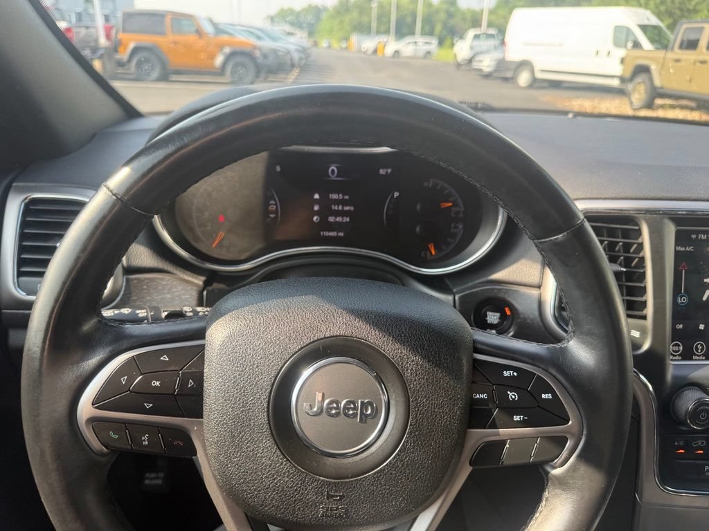 Used 2018 Jeep Grand Cherokee Altitude AWD/4WD image 17