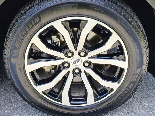 Used 2025 Ford Explorer ST-Line AWD/4WD image 9