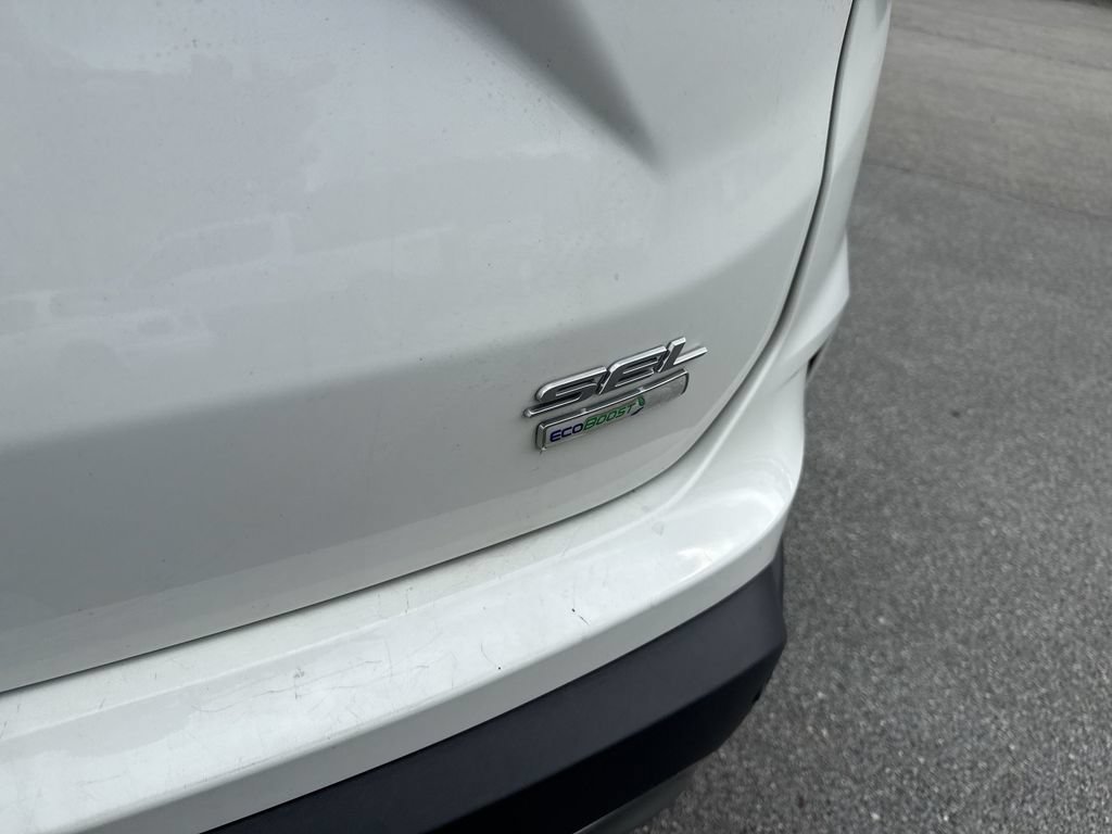 Used 2020 Ford Edge SEL w/ Convenience Package AWD/4WD image 6