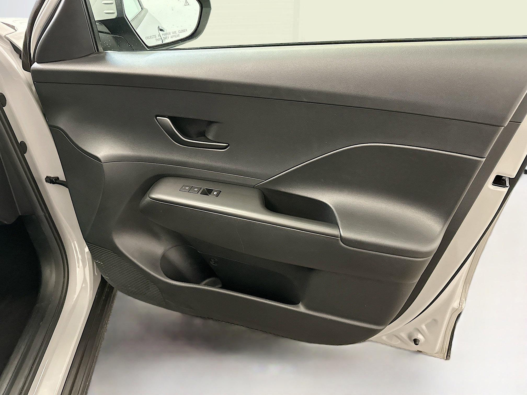 Used 2024 Hyundai Kona SEL image 33