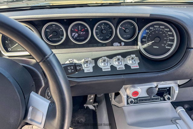 Used 2005 Ford GT RWD image 35