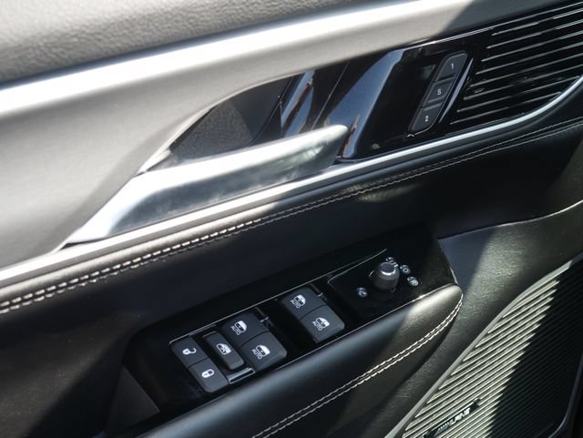 New 2026 Jeep Grand Wagoneer L 4WD w/ Premium Group I image 18
