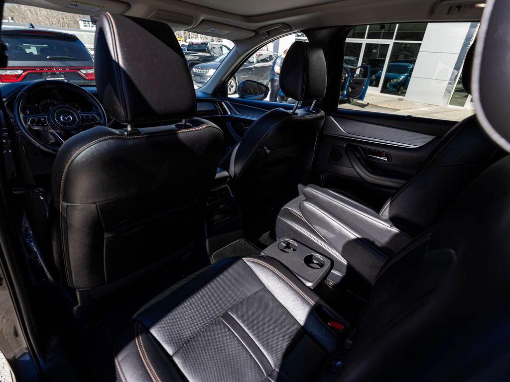 Used 2024 MAZDA CX-90 Plug-In Hybrid w/ Premium Pkg image 29