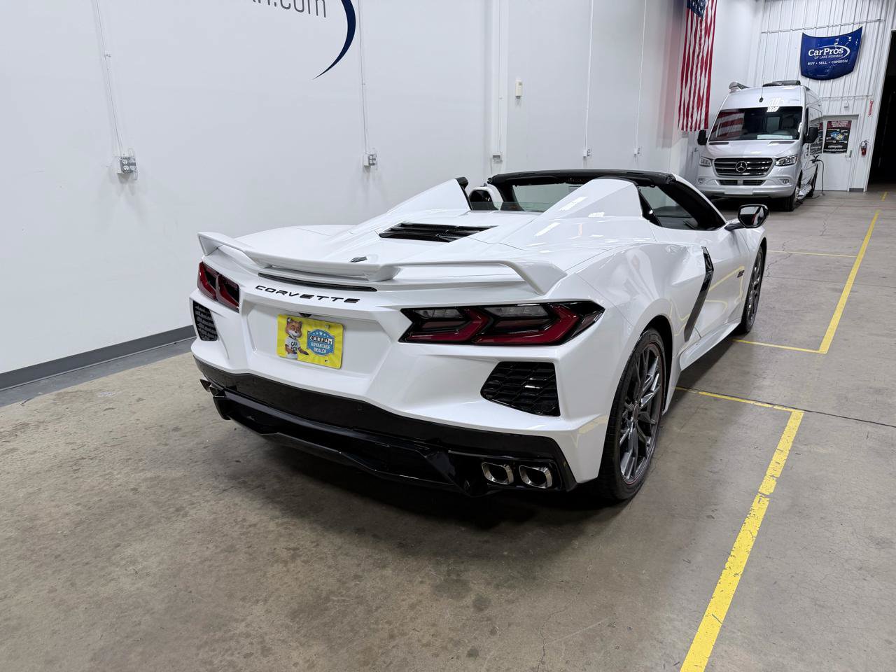 Used 2023 Chevrolet Corvette Stingray Premium Conv w/ Z51 Performance Package RWD image 7