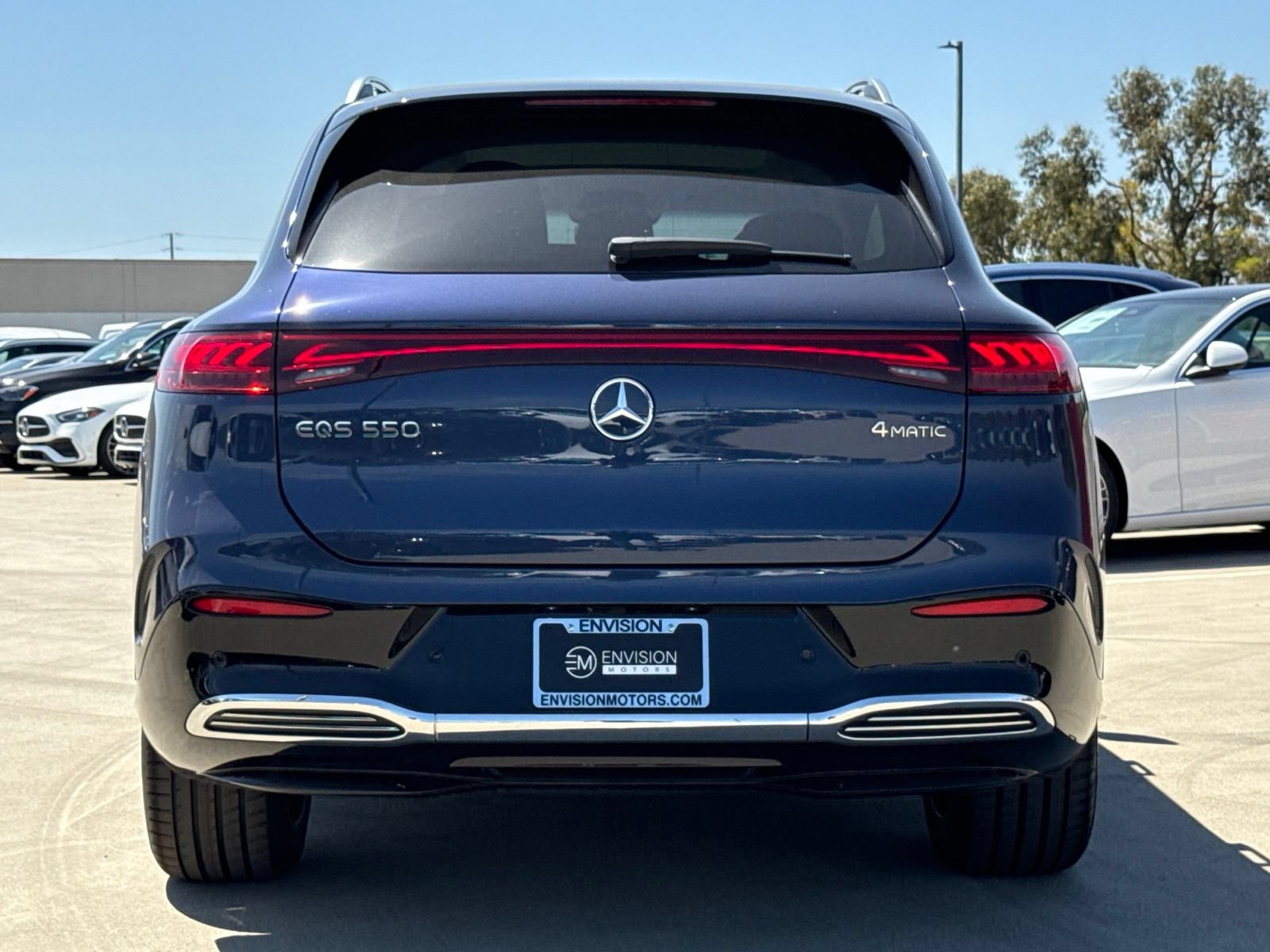 New 2026 Mercedes-Benz EQS 550 4MATIC SUV image 10