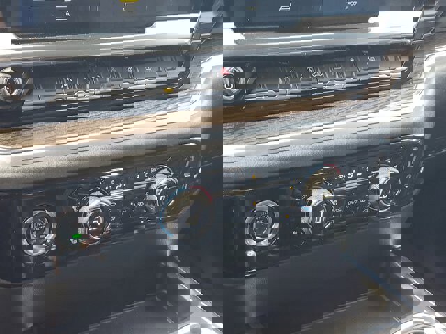 Used 2023 Chevrolet Silverado 1500 LT image 25