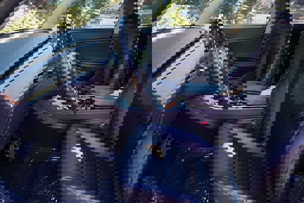 Used 2019 Tesla Model 3 Standard Range image 20