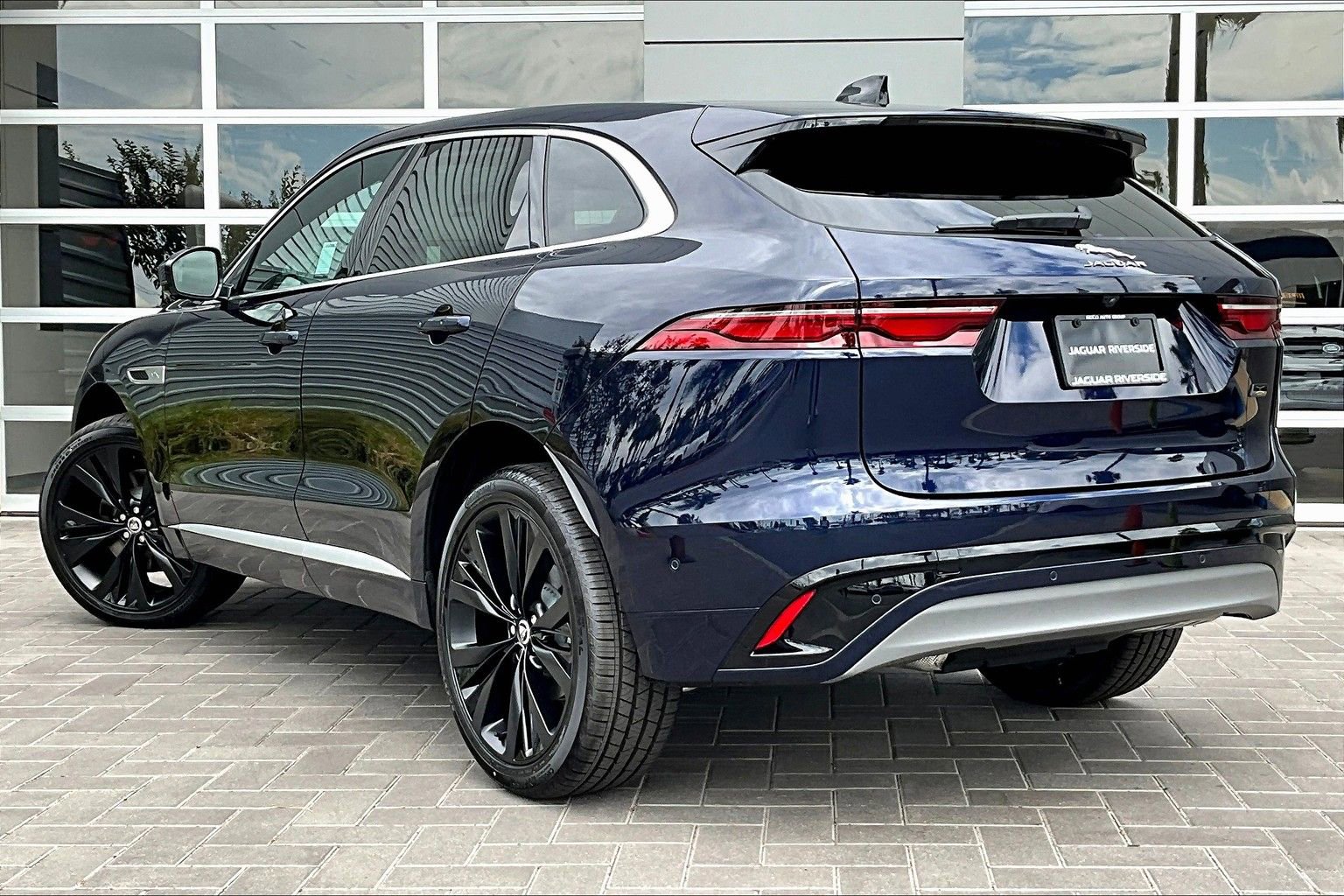 New 2026 Jaguar F-PACE R-Dynamic S AWD/4WD image 3