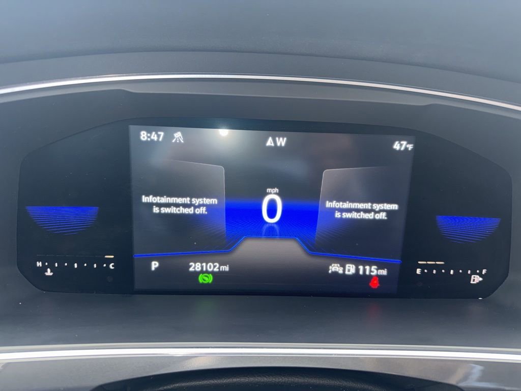 Certified 2022 Volkswagen Tiguan SE w/ Panoramic Sunroof Package image 11