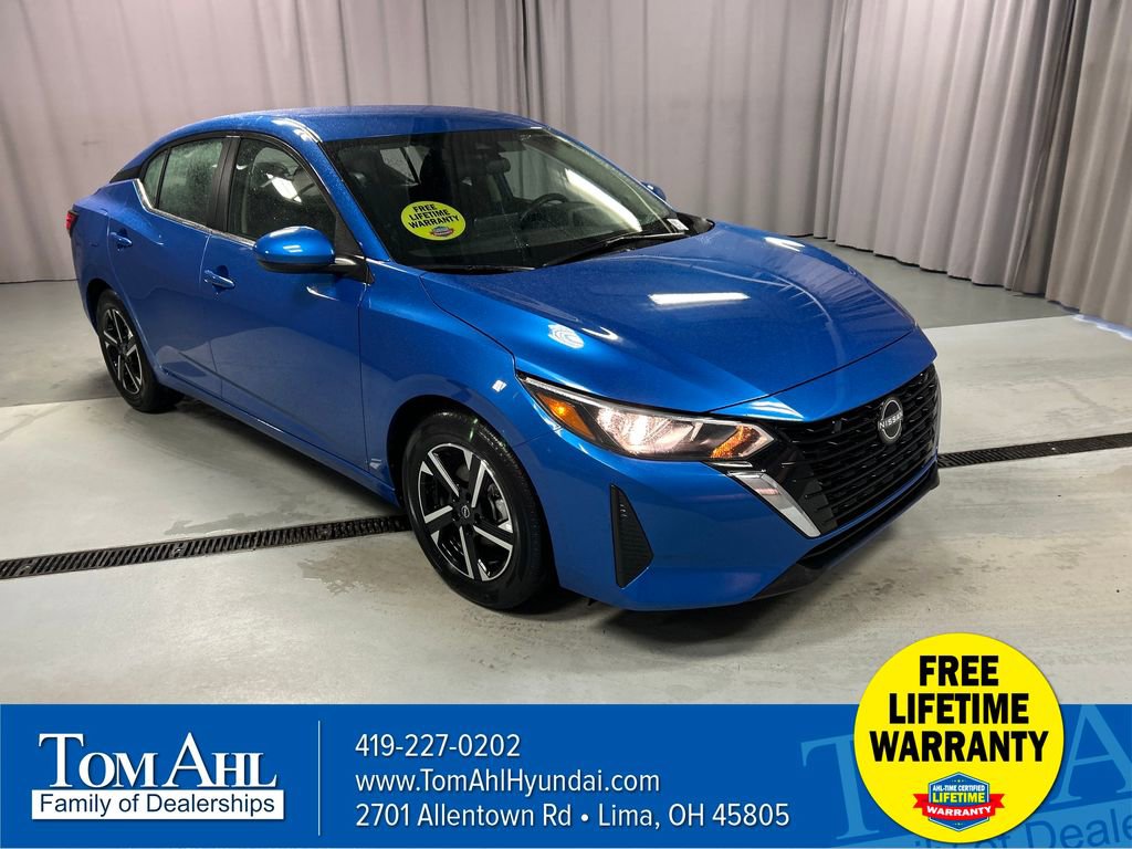 Used 2025 Nissan Sentra SV image 1