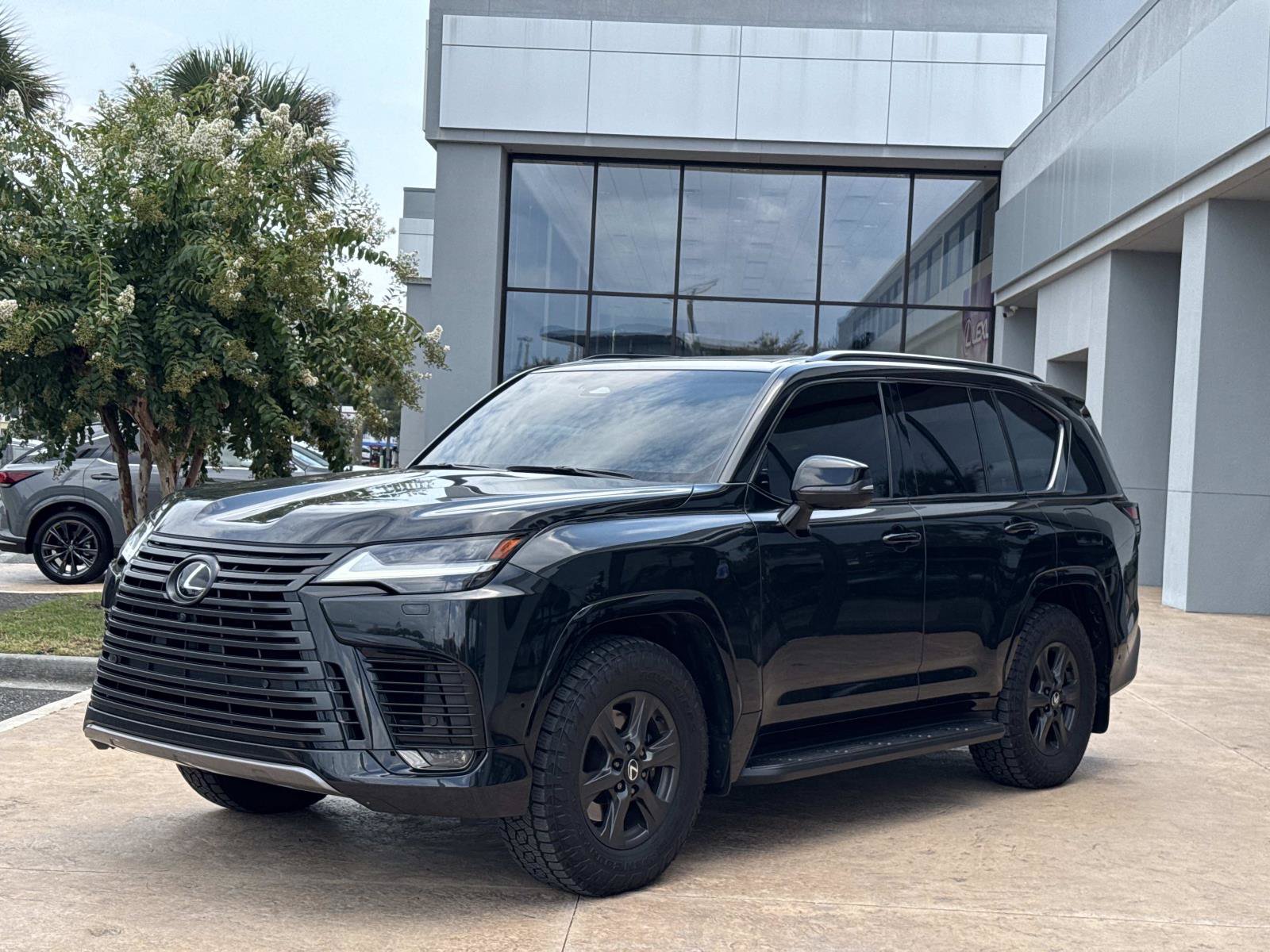 Certified 2025 Lexus LX 700h Overtrail w/ Accessory Package (Z1) AWD/4WD image 15