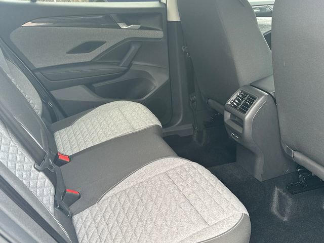 Certified 2025 Volkswagen Tiguan S image 29