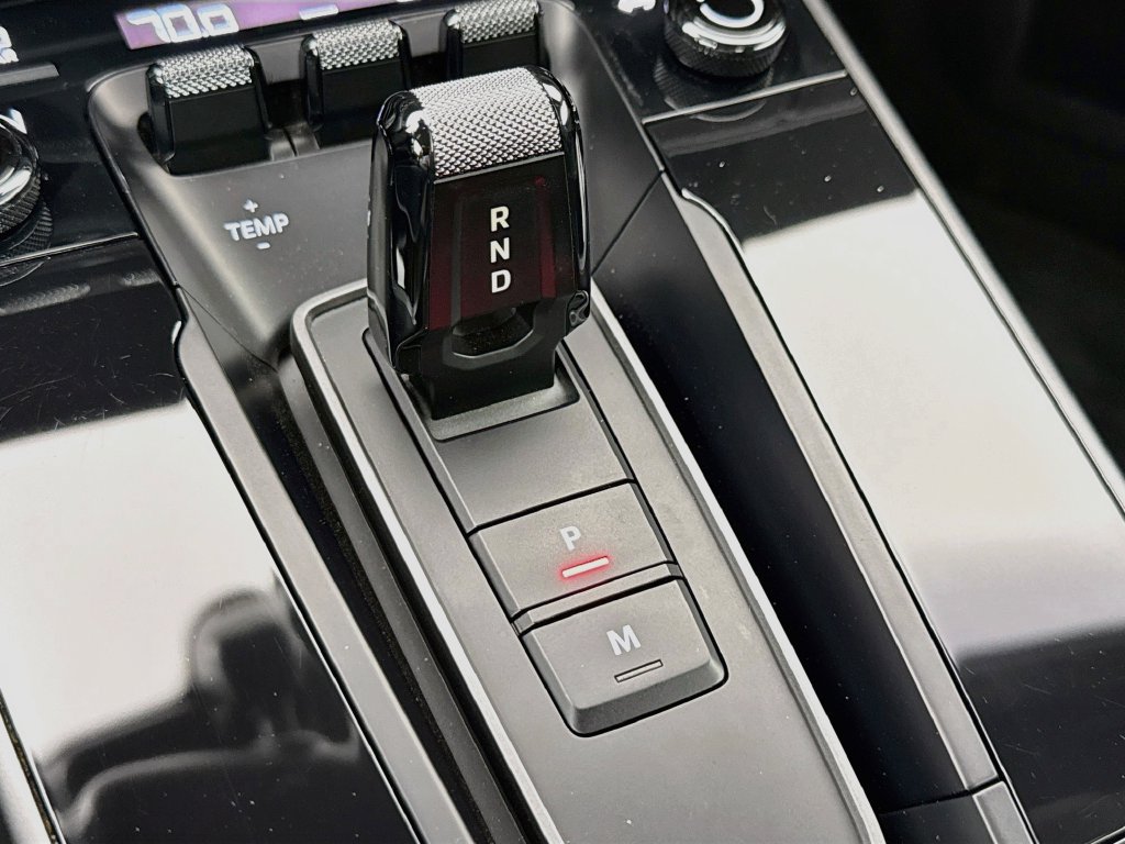 Certified 2023 Porsche 911 Carrera RWD image 21